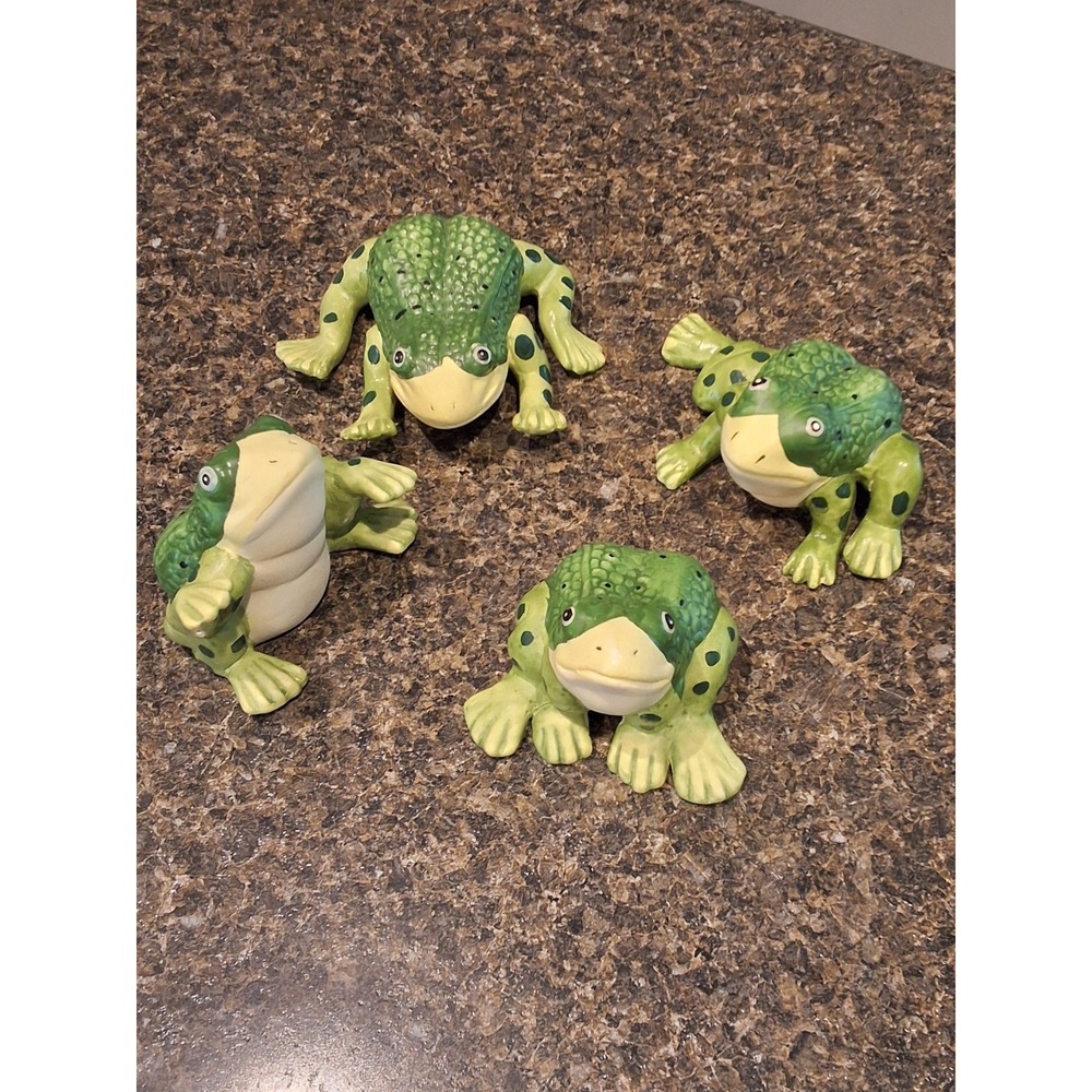 Vintage 4pc. Ceramic Frog Figurine Family Lot, Grren Spotted Garden Toads